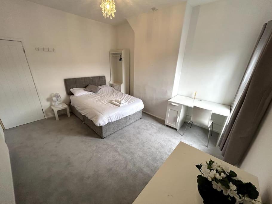 Perfect Home From Home In Stoke On Trent Etruria Esterno foto